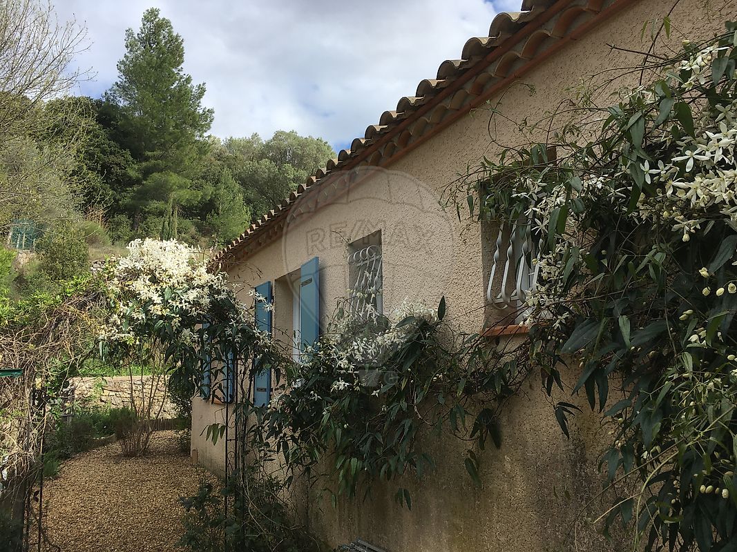 3 Bed, 1 Bath, HouseFor Sale, Laurens, Herault, Occitanie, 34480