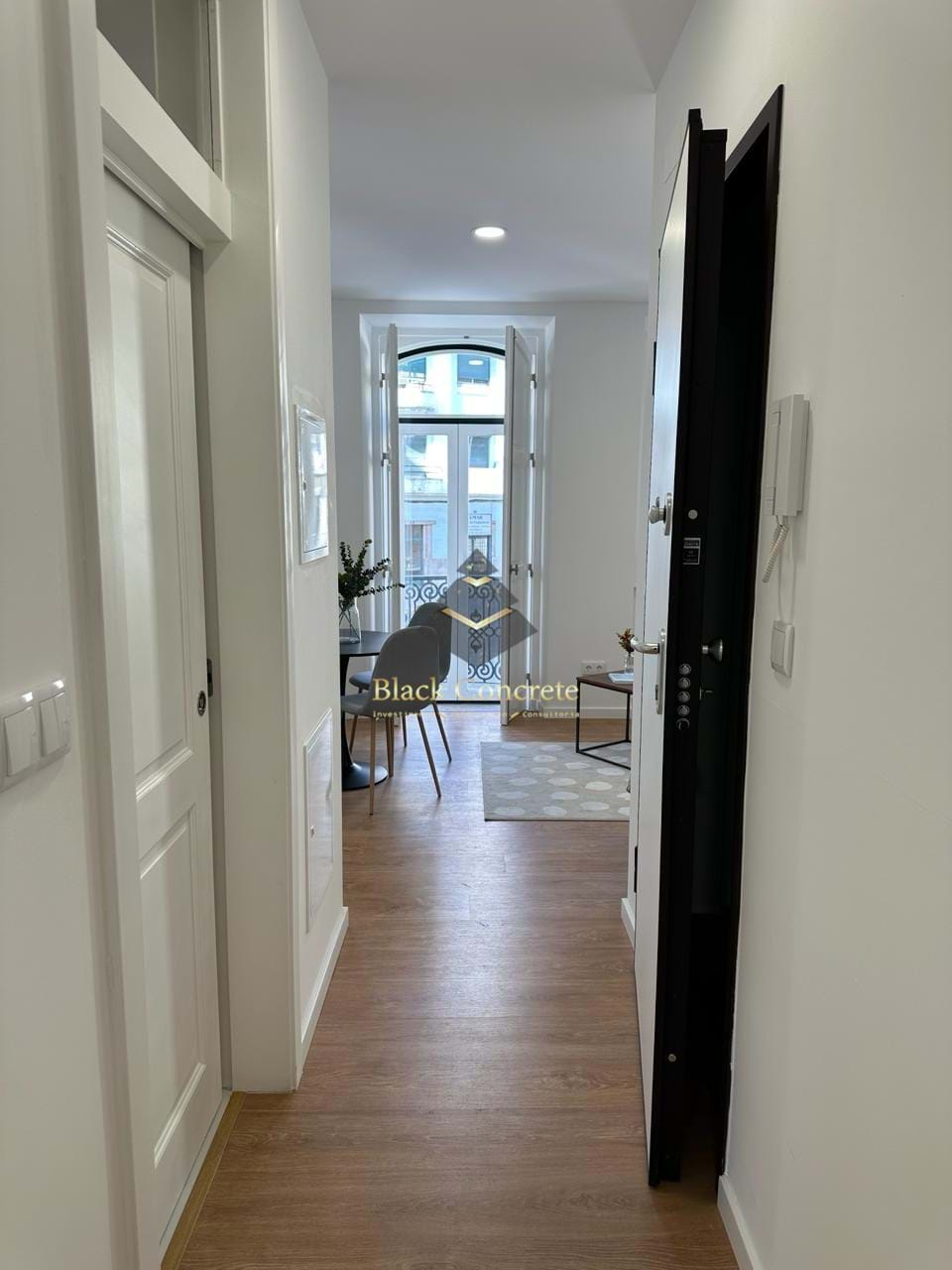 2 Bed, 1 Bath, ApartmentFor Sale, Lisboa, Lisboa, 1170-376