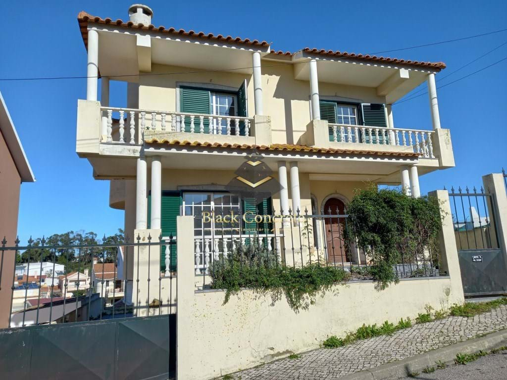 3 Bed, 3 Bath, ApartmentFor Sale, Almada, Setubal, 2820-494