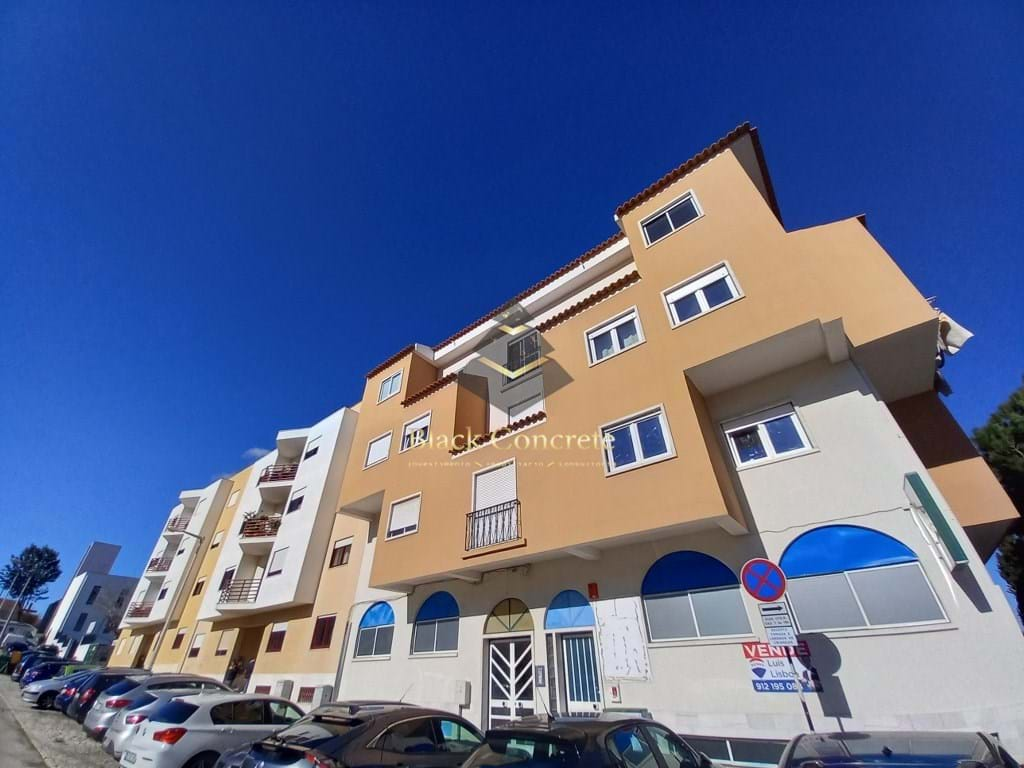 2 Bed, 1 Bath, ApartmentFor Sale, Almada, Setubal, 2810-010