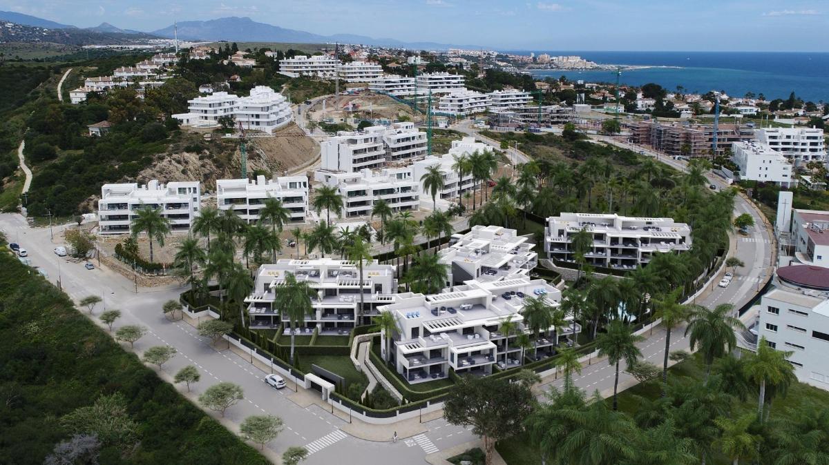 2 Bed, 2 Bath, ApartmentFor Sale, Estepona, Costa del Sol
