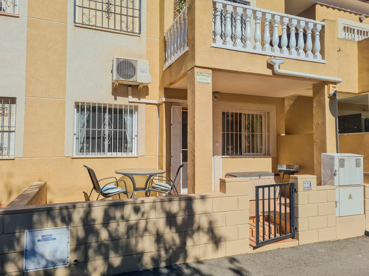 2 Bed, 1 Bath, ApartmentFor Sale, Los Balcones, Alicante