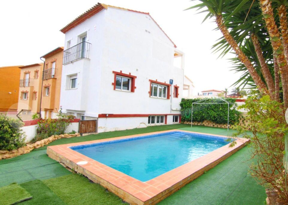 4 Bed, 3 Bath, HouseFor Sale, La Nucia, Alicante