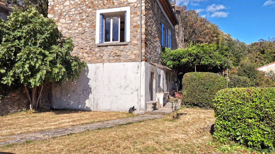 5 Bed, 1 Bath, HouseFor Sale, Olargues, Herault, Languedoc-Roussillon, 34390