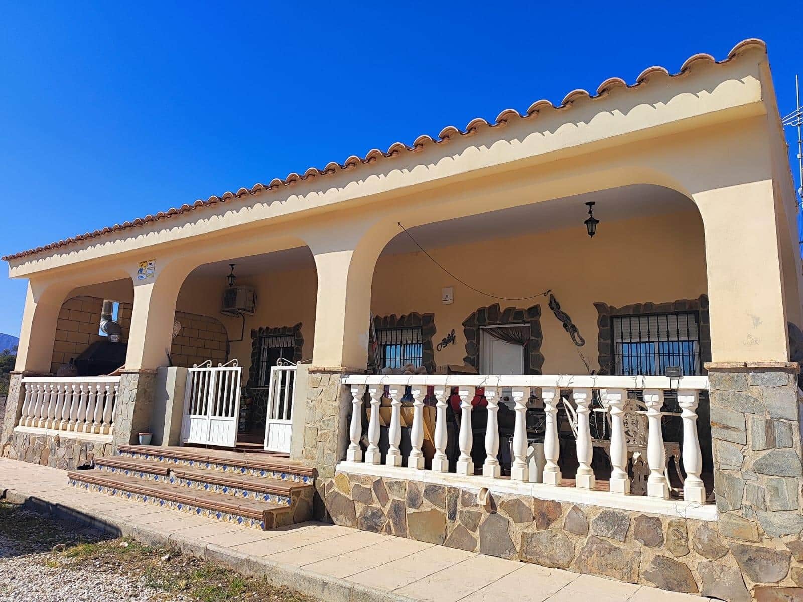 3 Bed, 2 Bath, HouseFor Sale, Monovar