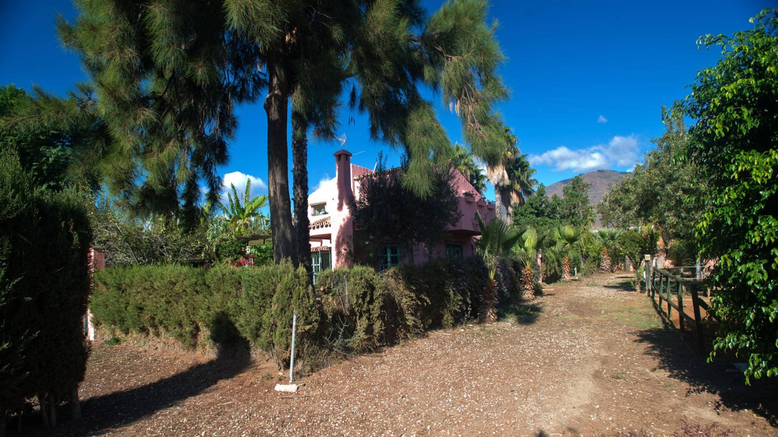 3 Bed, 2 Bath, HouseFor Sale, Estepona, Malaga, 29680
