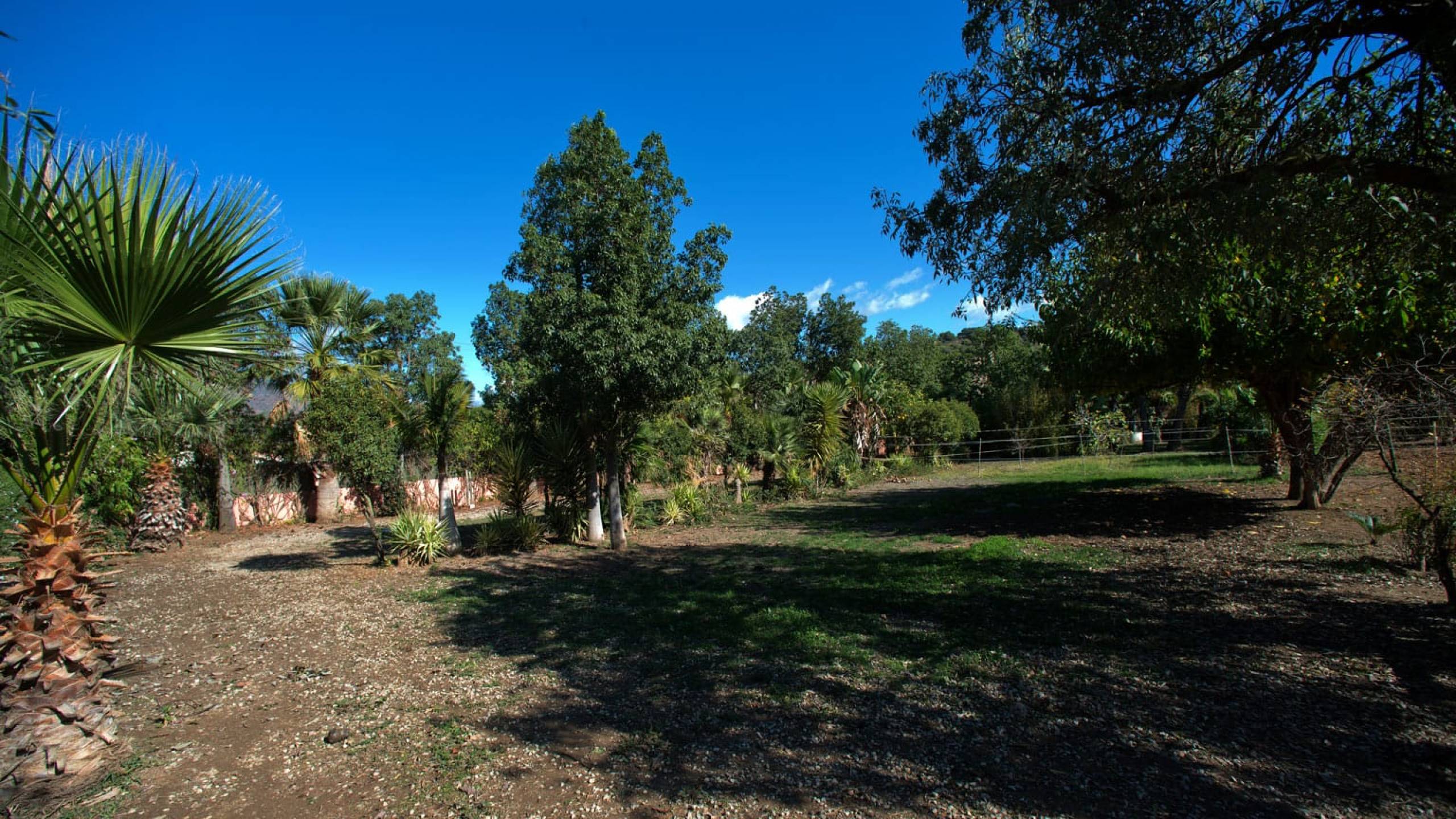 3 Bed, 2 Bath, HouseFor Sale, Estepona, Malaga, 29680