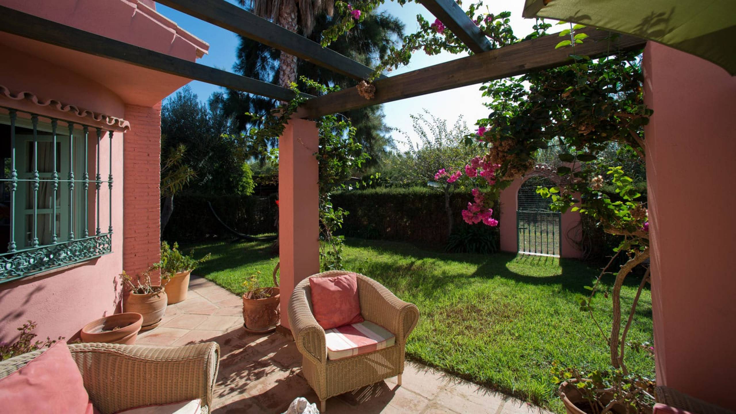 3 Bed, 2 Bath, HouseFor Sale, Estepona, Malaga, 29680
