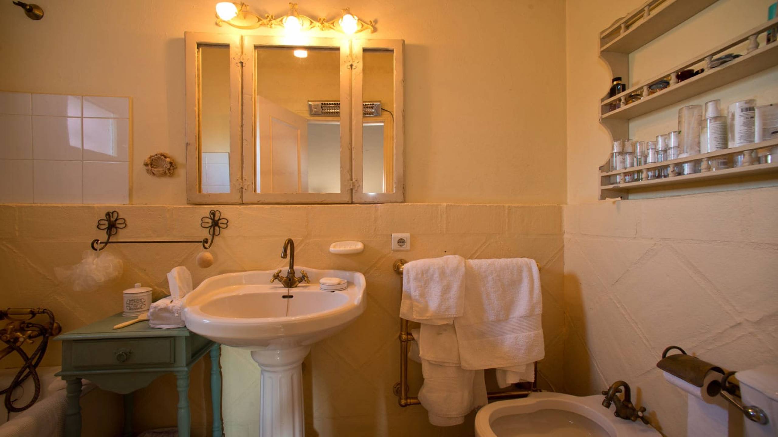 3 Bed, 2 Bath, HouseFor Sale, Estepona, Malaga, 29680