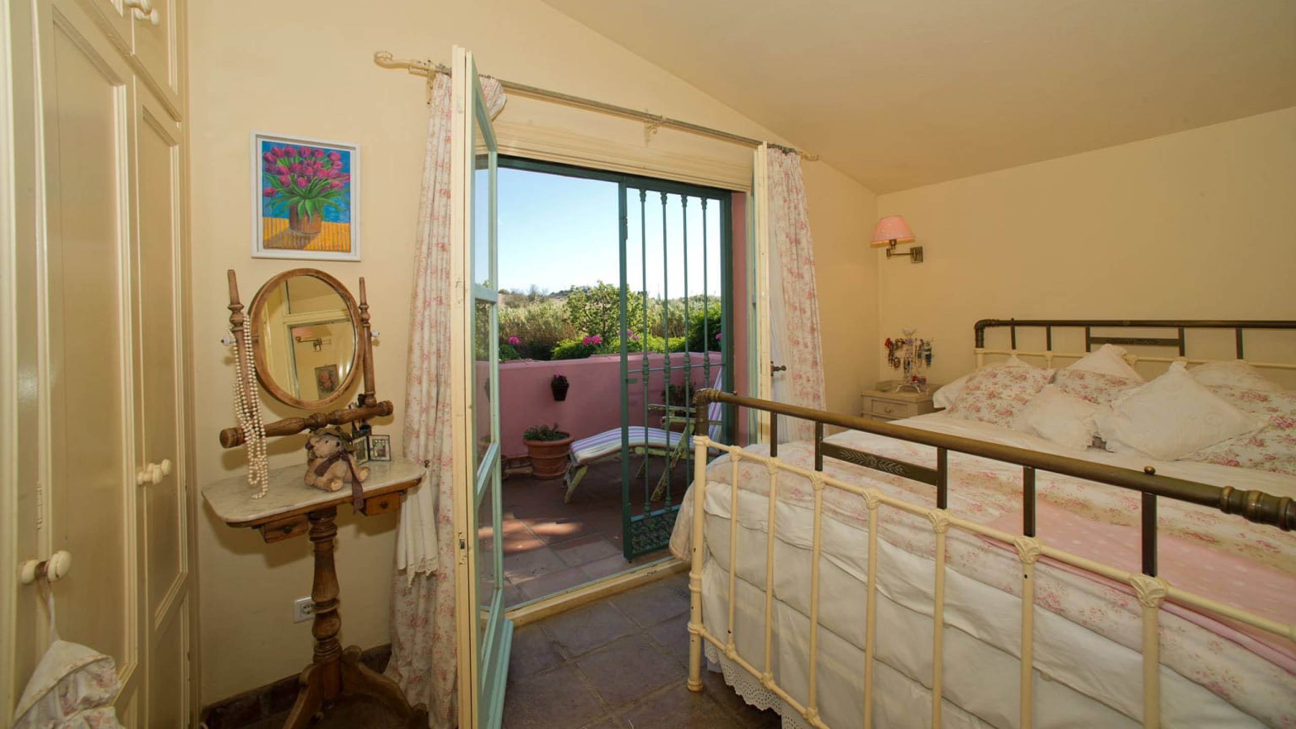 3 Bed, 2 Bath, HouseFor Sale, Estepona, Malaga, 29680