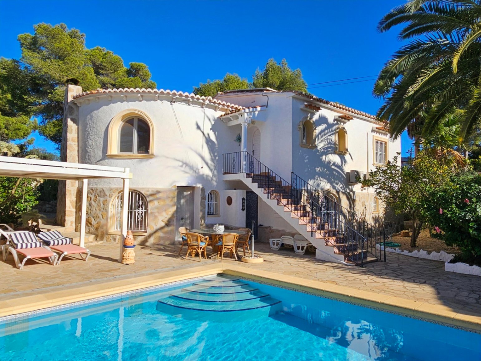 4 Bed, 2 Bath, HouseFor Sale, Javea, Alicante