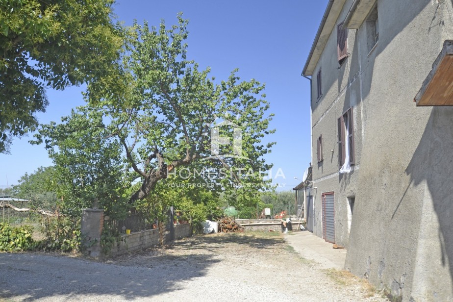 2 Bed, 1 Bath, ApartmentFor Sale, Viterbo, Viterbo, Latium