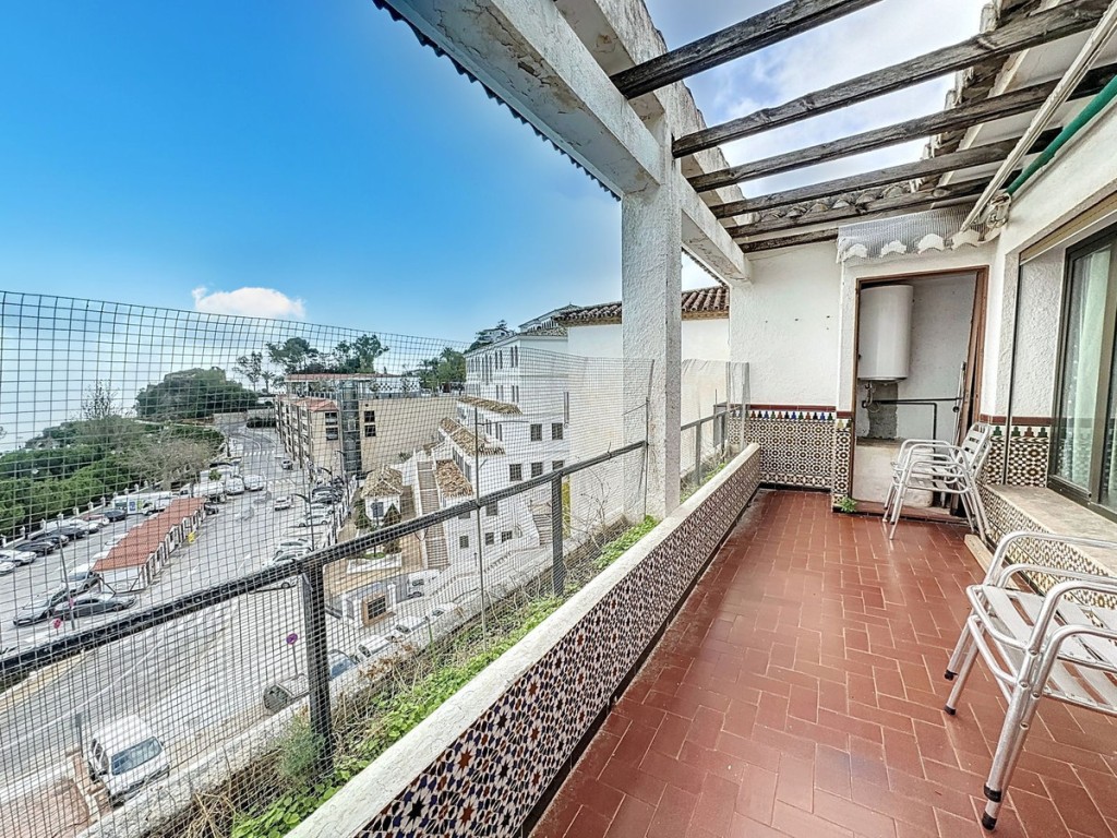 4 Bed, 2 Bath, ApartmentFor Sale, Mijas Pueblo, Malaga