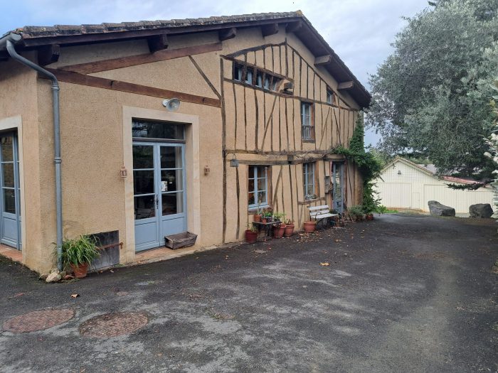 2 Bed, 1 Bath, HouseFor Sale, Bassoues, Gers, Midi-Pyrenees, 32320