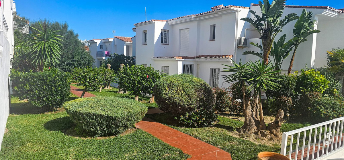 2 Bed, 1 Bath, ApartmentFor Sale, La Duquesa, Malaga