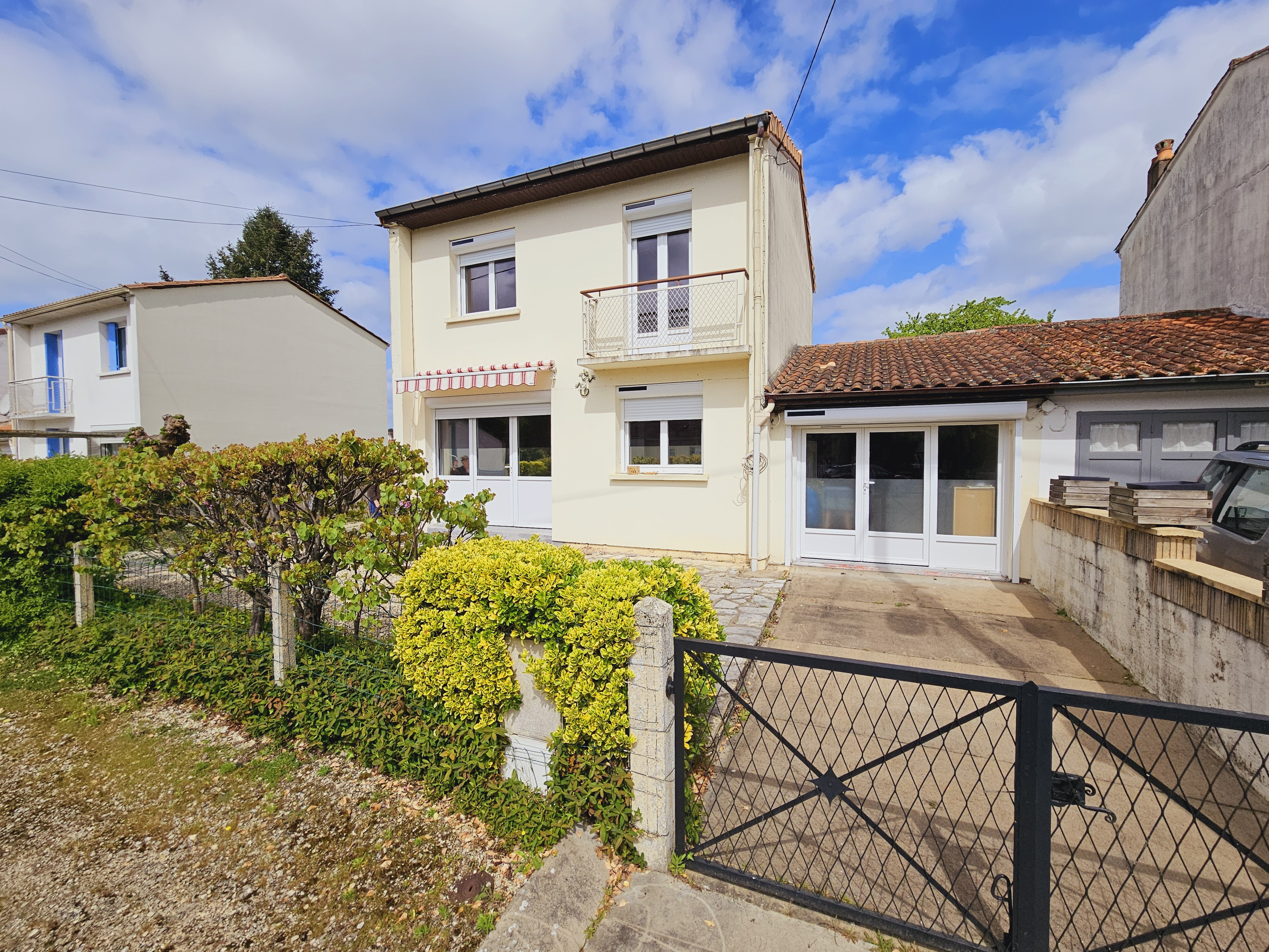 3 Bed, HouseFor Sale, Lalinde, Dordogne, Aquitaine, 24150