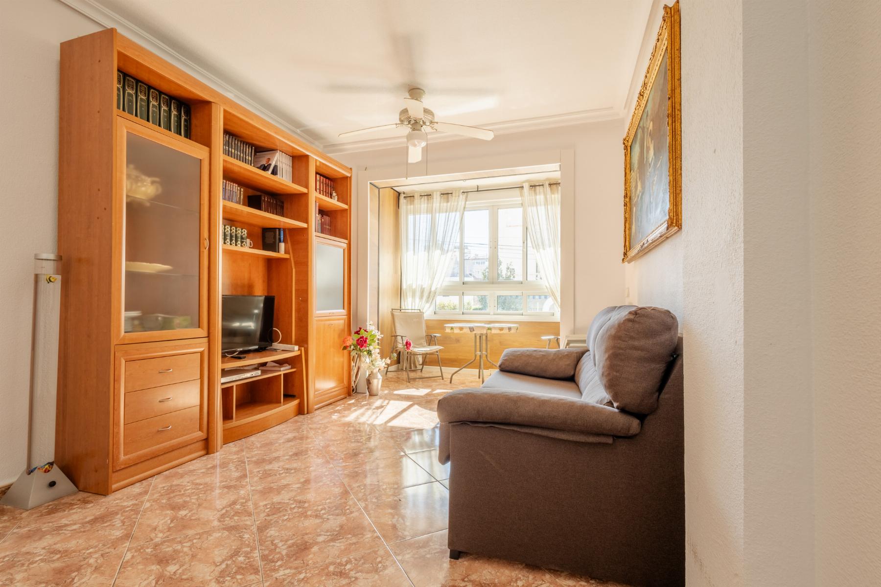 2 Bed, 1 Bath, ApartmentFor Sale, Torrevieja, Alicante