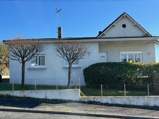 3 Bed, 1 Bath, HouseFor Sale, Bergerac, Dordogne, Aquitaine, 24100
