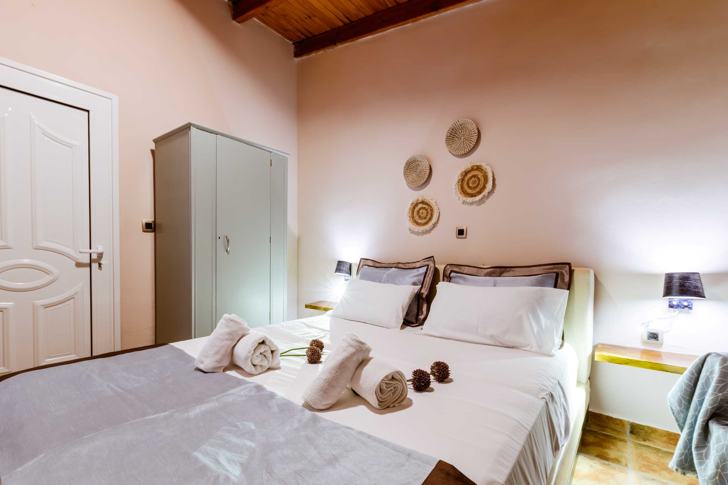 2 Bed, 1 Bath, HouseFor Sale, Chania, Crete