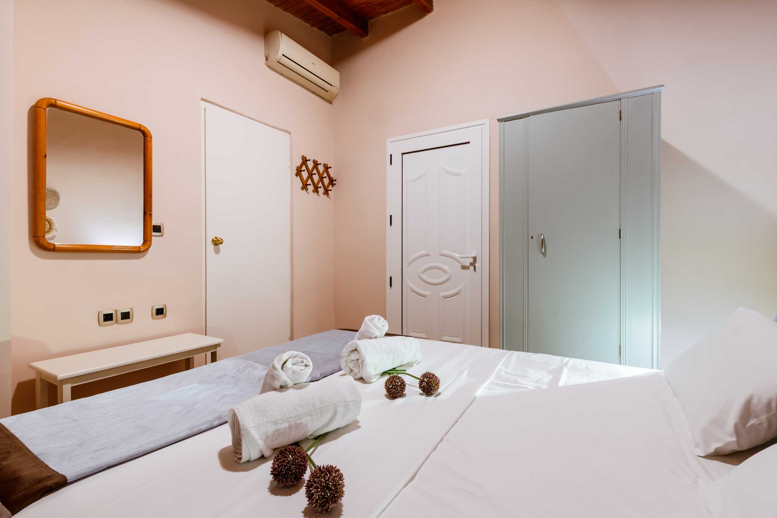 2 Bed, 1 Bath, HouseFor Sale, Chania, Crete