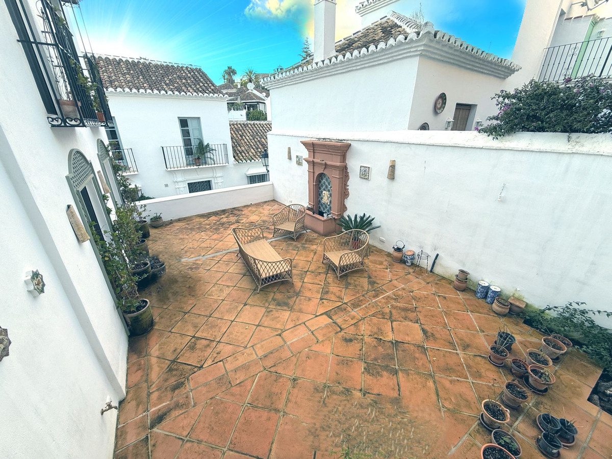 4 Bed, 4 Bath, HouseFor Sale, Marbella, Malaga