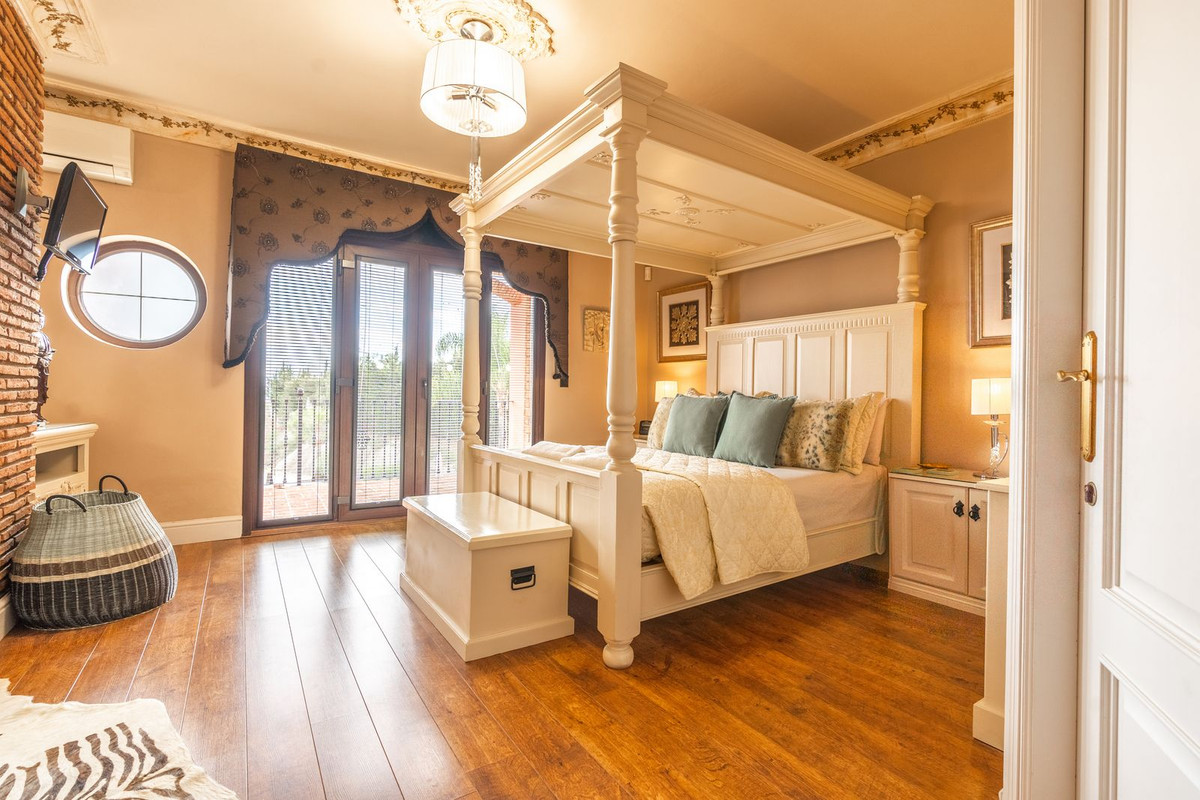 7 Bed, 6 Bath, HouseFor Sale, Benalmadena Costa, Malaga