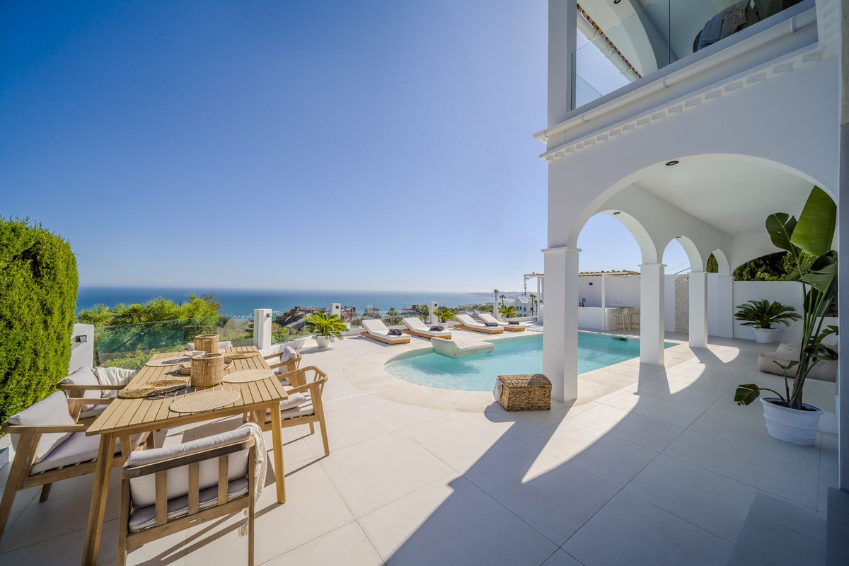 5 Bed, 5 Bath, HouseFor Sale, Benalmadena Costa, Malaga