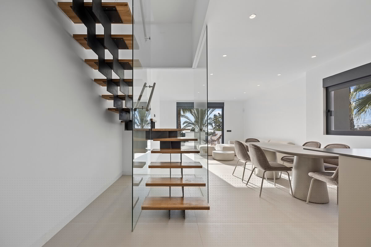 3 Bed, 2 Bath, ApartmentFor Sale, Estepona, Malaga