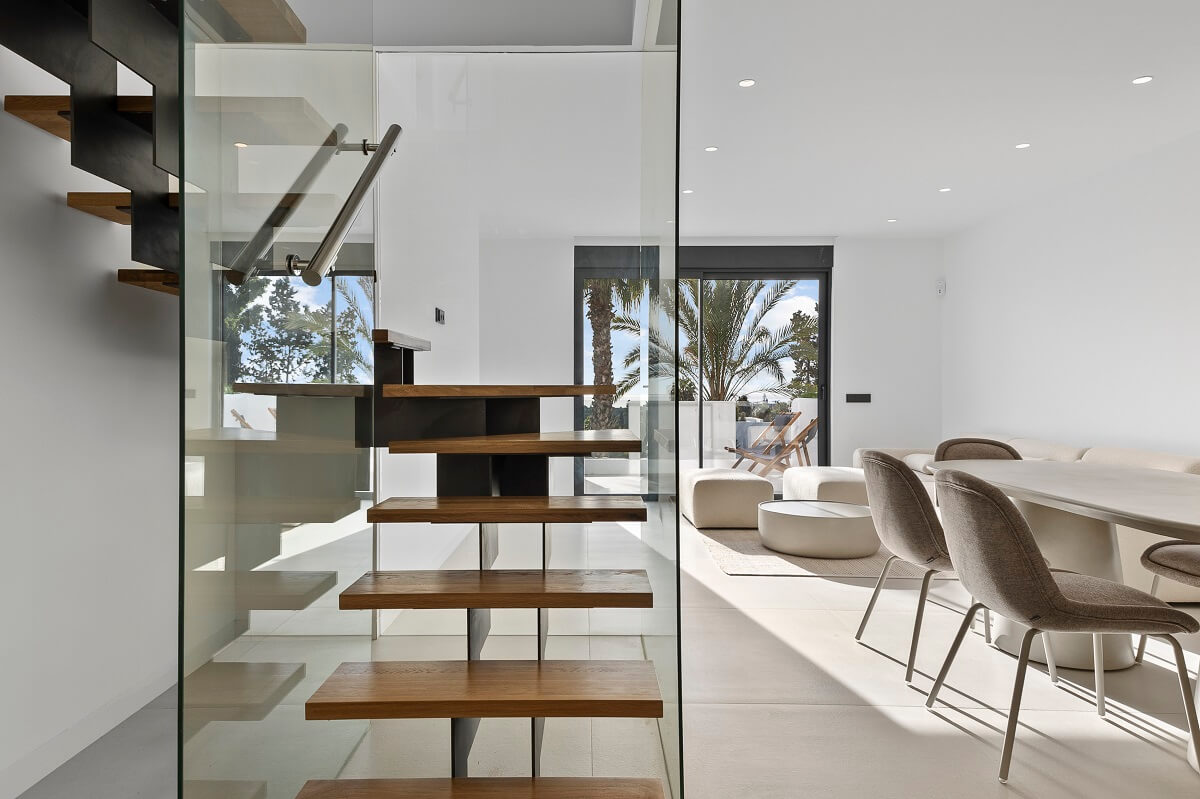 3 Bed, 2 Bath, ApartmentFor Sale, Estepona, Malaga