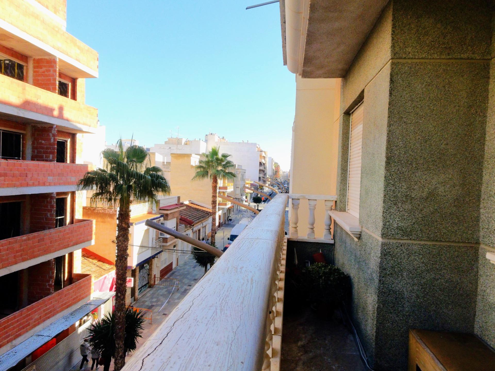 3 Bed, 2 Bath, ApartmentFor Sale, Torrevieja, Alicante