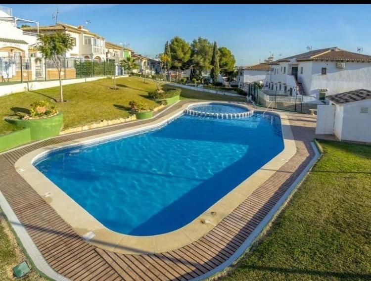 1 Bed, 1 Bath, HouseFor Sale, Torrevieja, Alicante