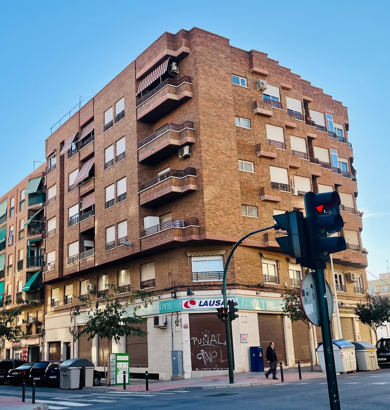 3 Bed, 2 Bath, ApartmentFor Sale, Elche, Alicante