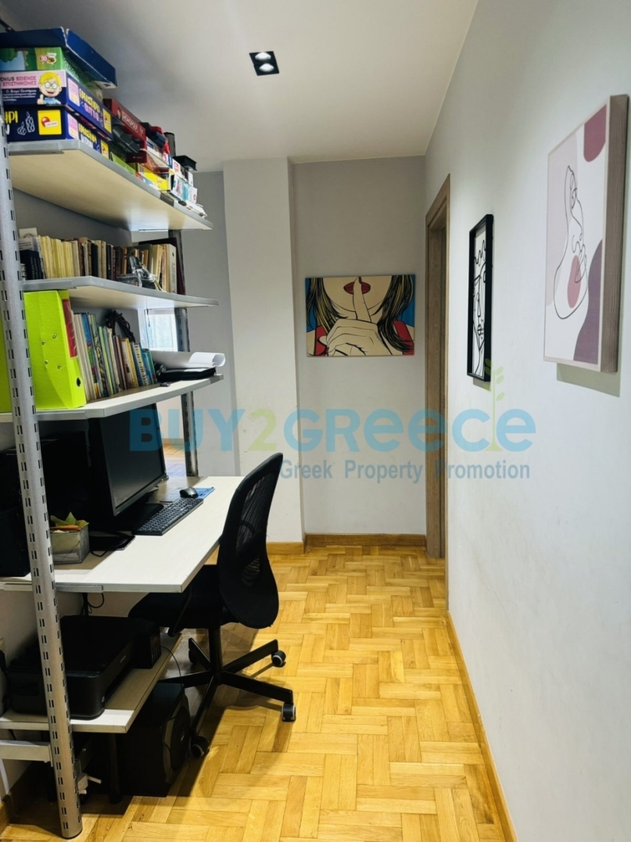 4 Bed, 1 Bath, ApartmentFor Sale, Athens