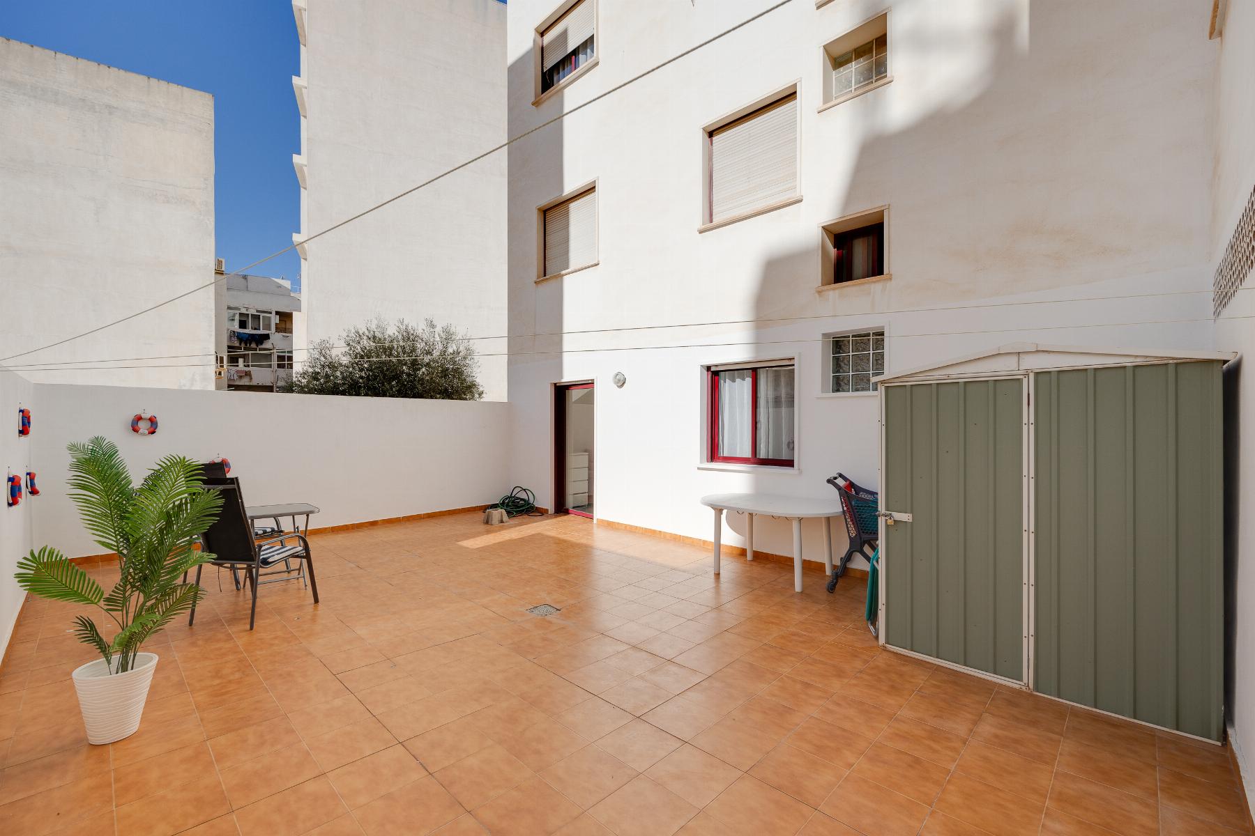 2 Bed, 1 Bath, ApartmentFor Sale, Torrevieja, Alicante