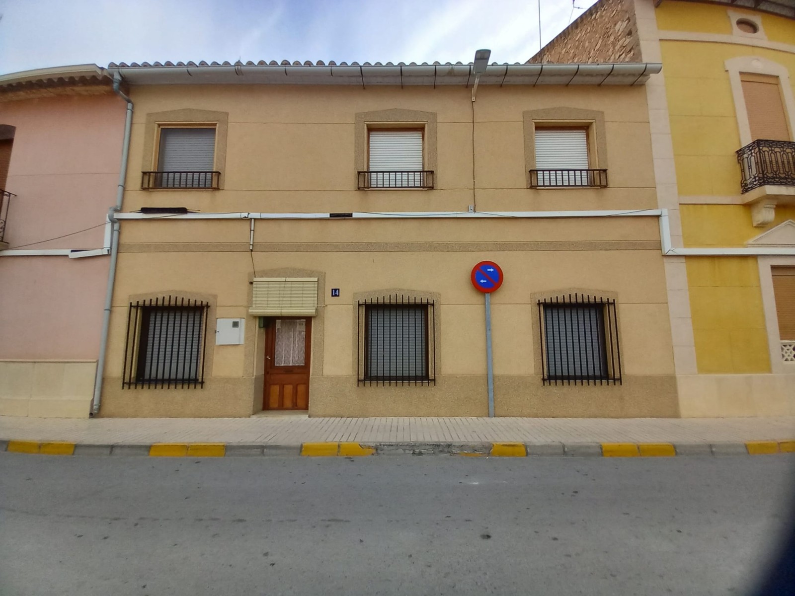 3 Bed, 1 Bath, HouseFor Sale, Alguena, Alicante