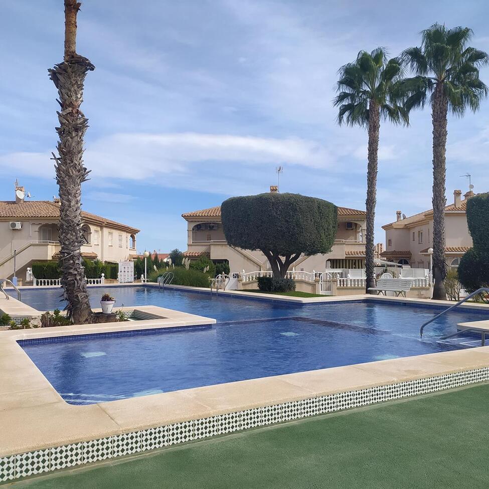 2 Bed, 1 Bath, HouseFor Sale, Torrevieja, Alicante