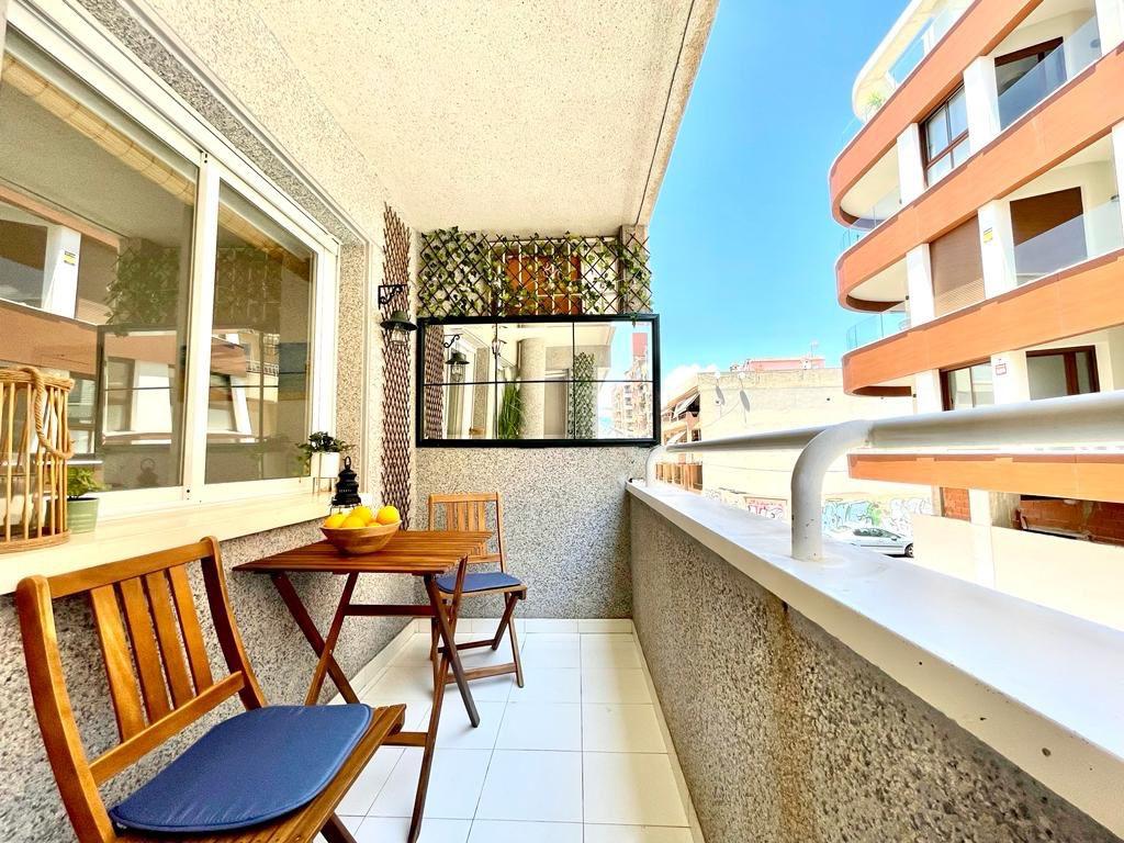 2 Bed, 1 Bath, ApartmentFor Sale, Torrevieja, Alicante