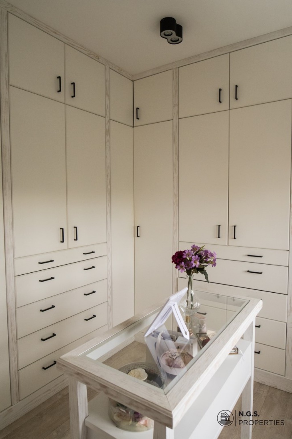 3 Bed, 3 Bath, ApartmentFor Sale, Jacarilla, Alicante