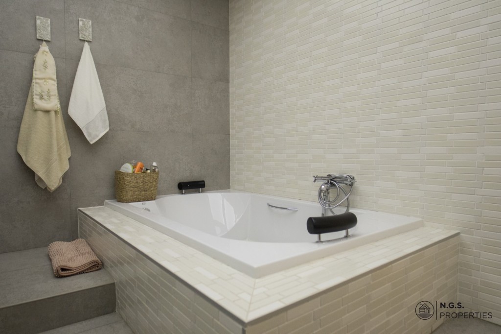 3 Bed, 3 Bath, ApartmentFor Sale, Jacarilla, Alicante