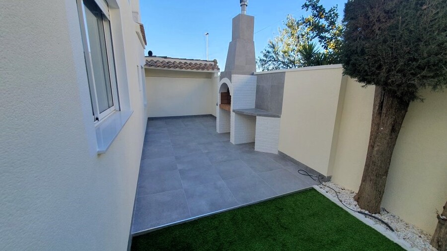 4 Bed, 2 Bath, HouseFor Sale, Torrevieja, Alicante