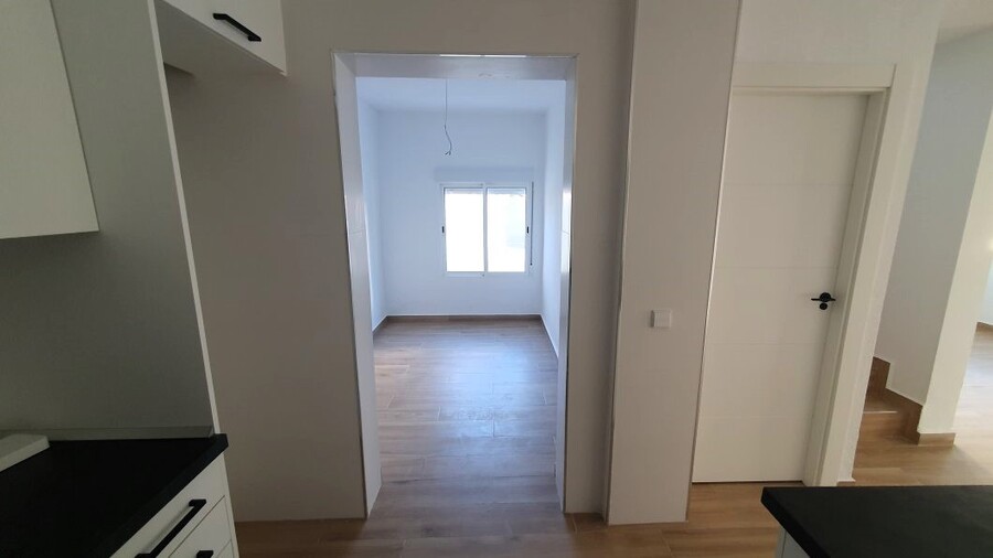 4 Bed, 2 Bath, HouseFor Sale, Torrevieja, Alicante