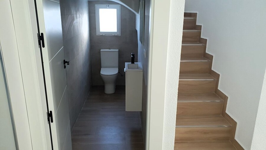 4 Bed, 2 Bath, HouseFor Sale, Torrevieja, Alicante