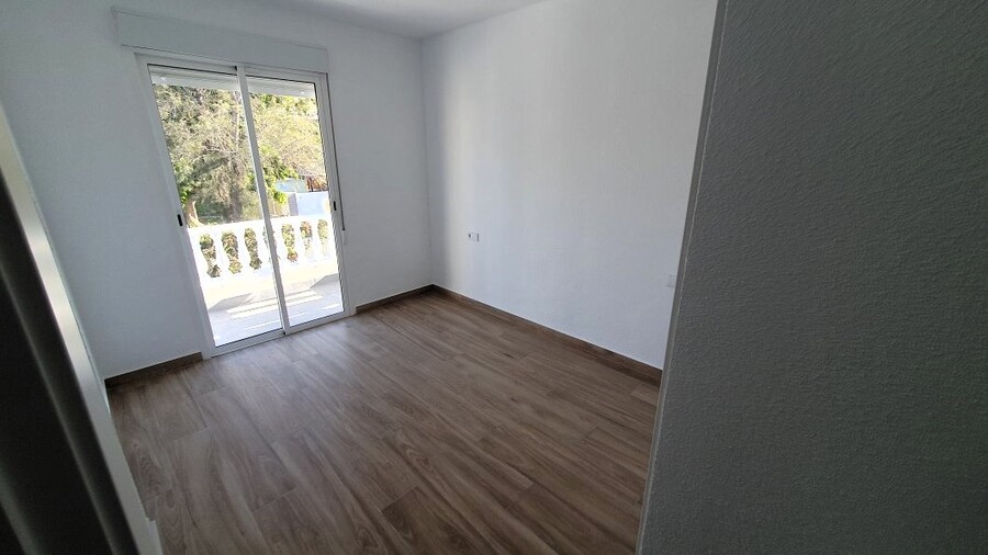 4 Bed, 2 Bath, HouseFor Sale, Torrevieja, Alicante