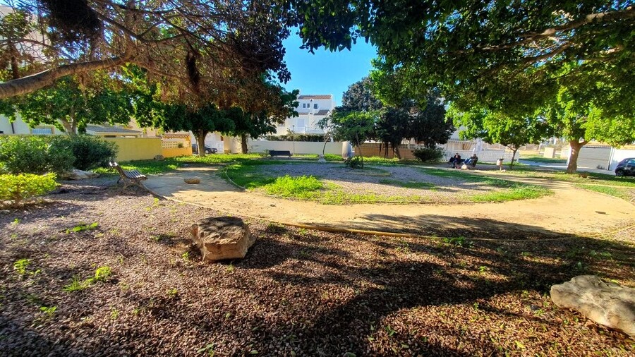 4 Bed, 2 Bath, HouseFor Sale, Torrevieja, Alicante