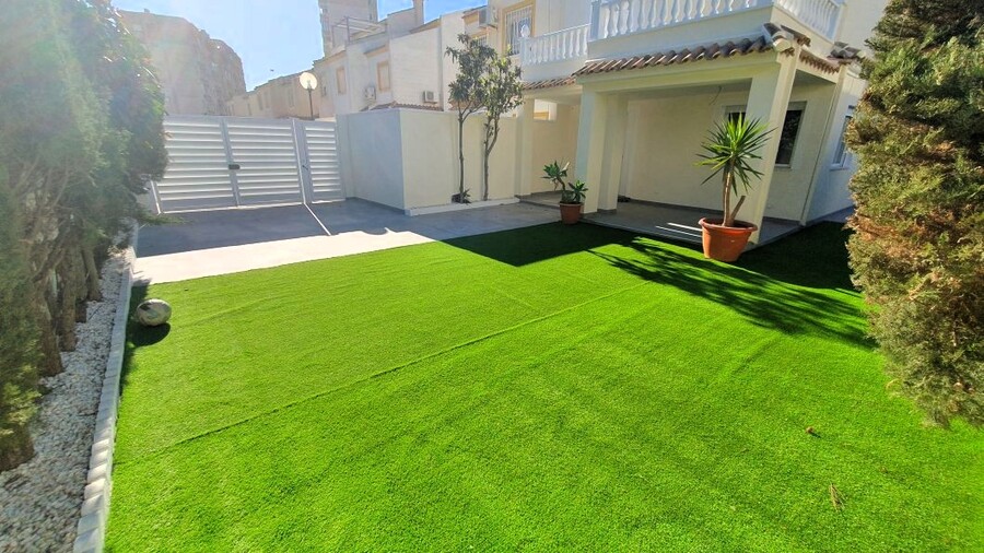 4 Bed, 2 Bath, HouseFor Sale, Torrevieja, Alicante