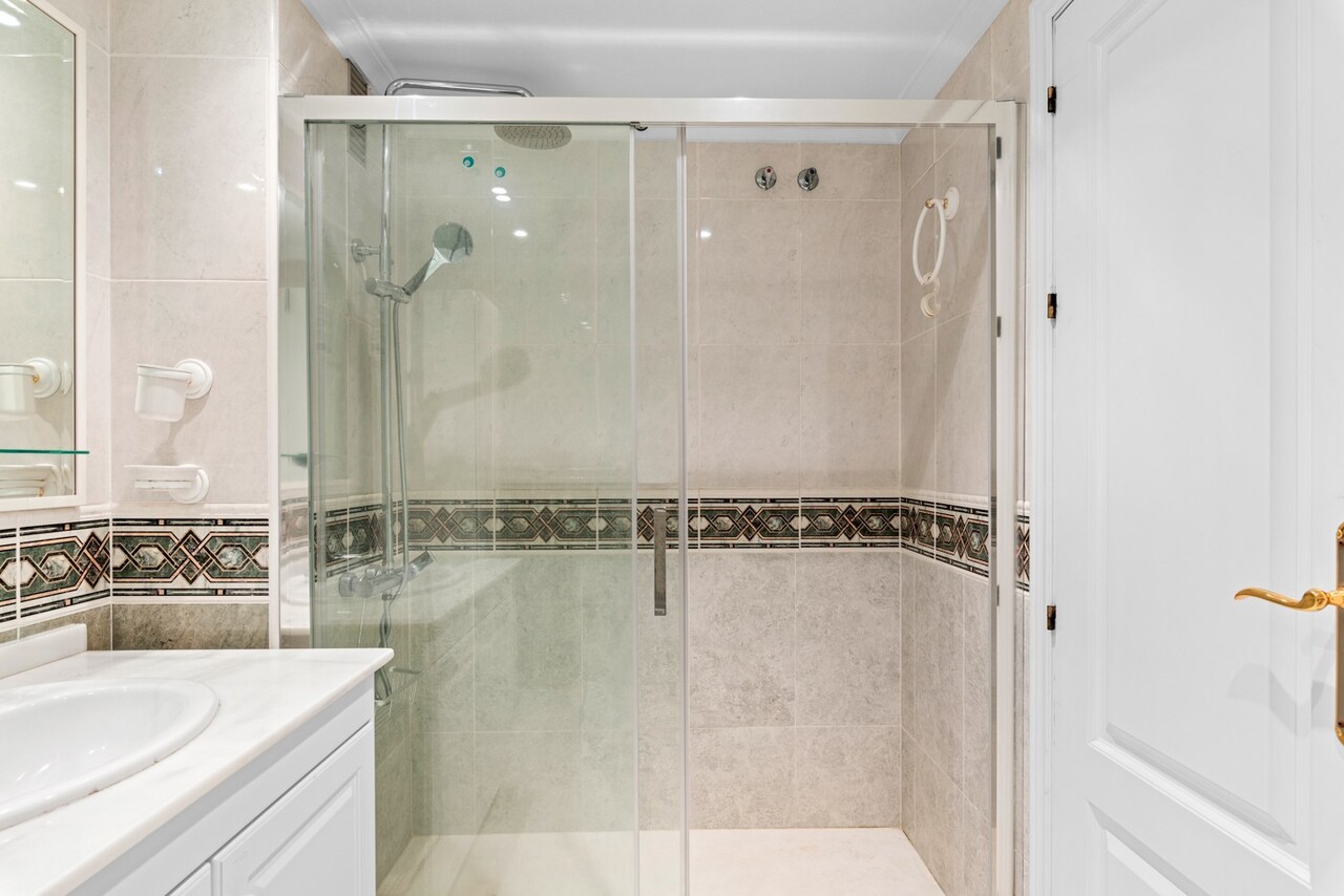 2 Bed, 2 Bath, ApartmentFor Sale, Campoamor, Alicante