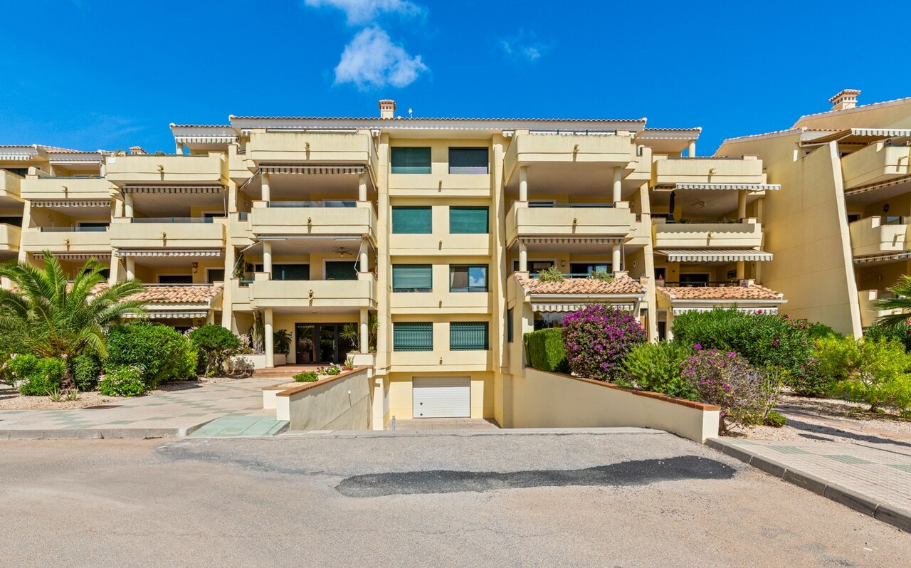 2 Bed, 2 Bath, ApartmentFor Sale, Campoamor, Alicante