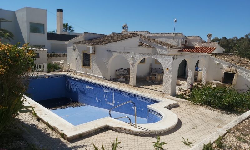 4 Bed, 2 Bath, HouseFor Sale, Orihuela Costa, Alicante