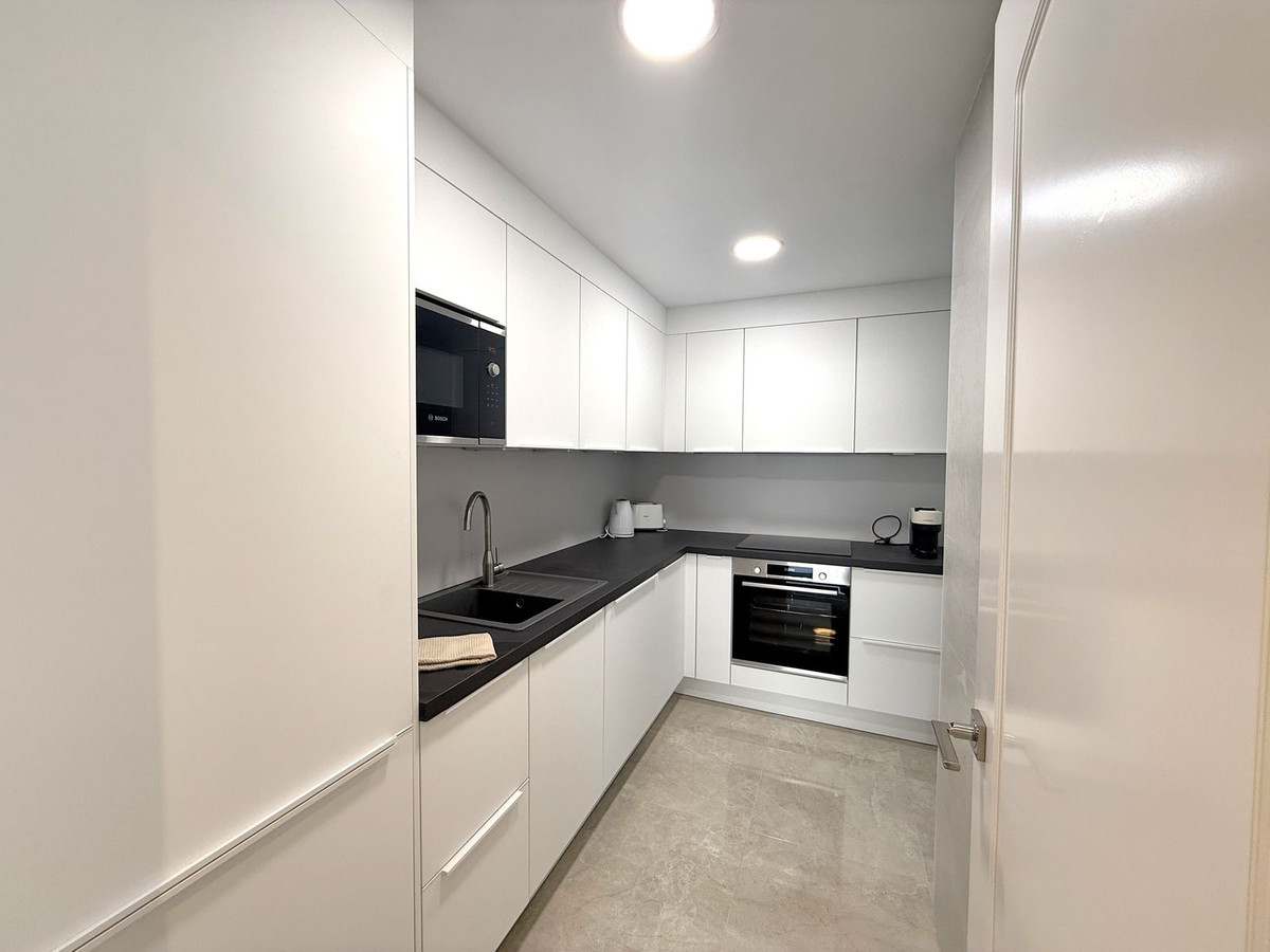 2 Bed, 2 Bath, ApartmentFor Sale, Puerto Banus, Malaga