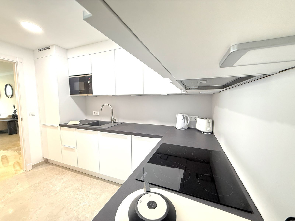 2 Bed, 2 Bath, ApartmentFor Sale, Puerto Banus, Malaga